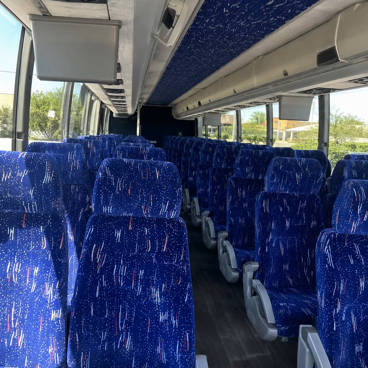 charter buses for topeka school field trips to the kansas state capitol and beyond